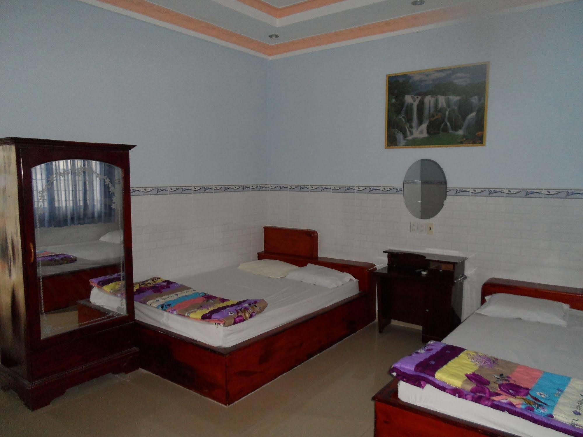 Rang Dong Hotel หมีทอ ภายนอก รูปภาพ
