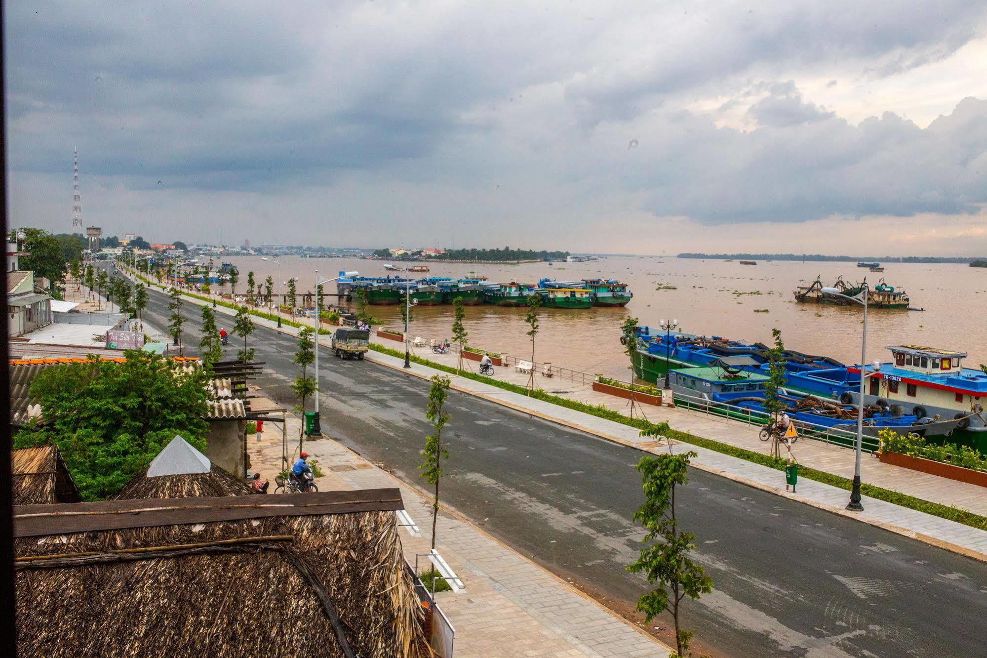 Rang Dong Hotel หมีทอ ภายนอก รูปภาพ